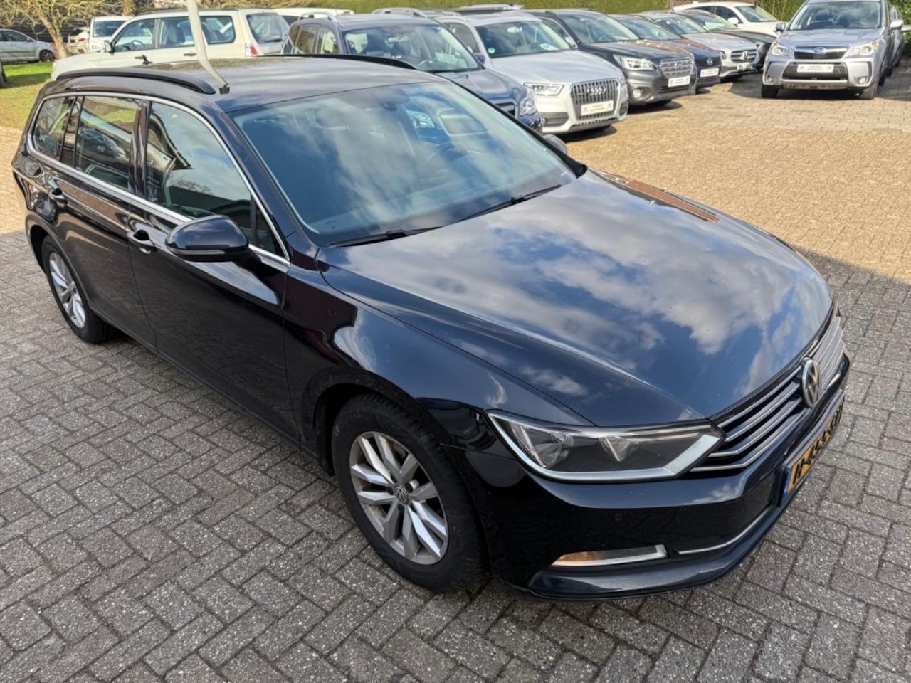 Volkswagen Passat Variant - 1.6 TDI Highline 1.6 TDI Highline - AutoWereld.nl
