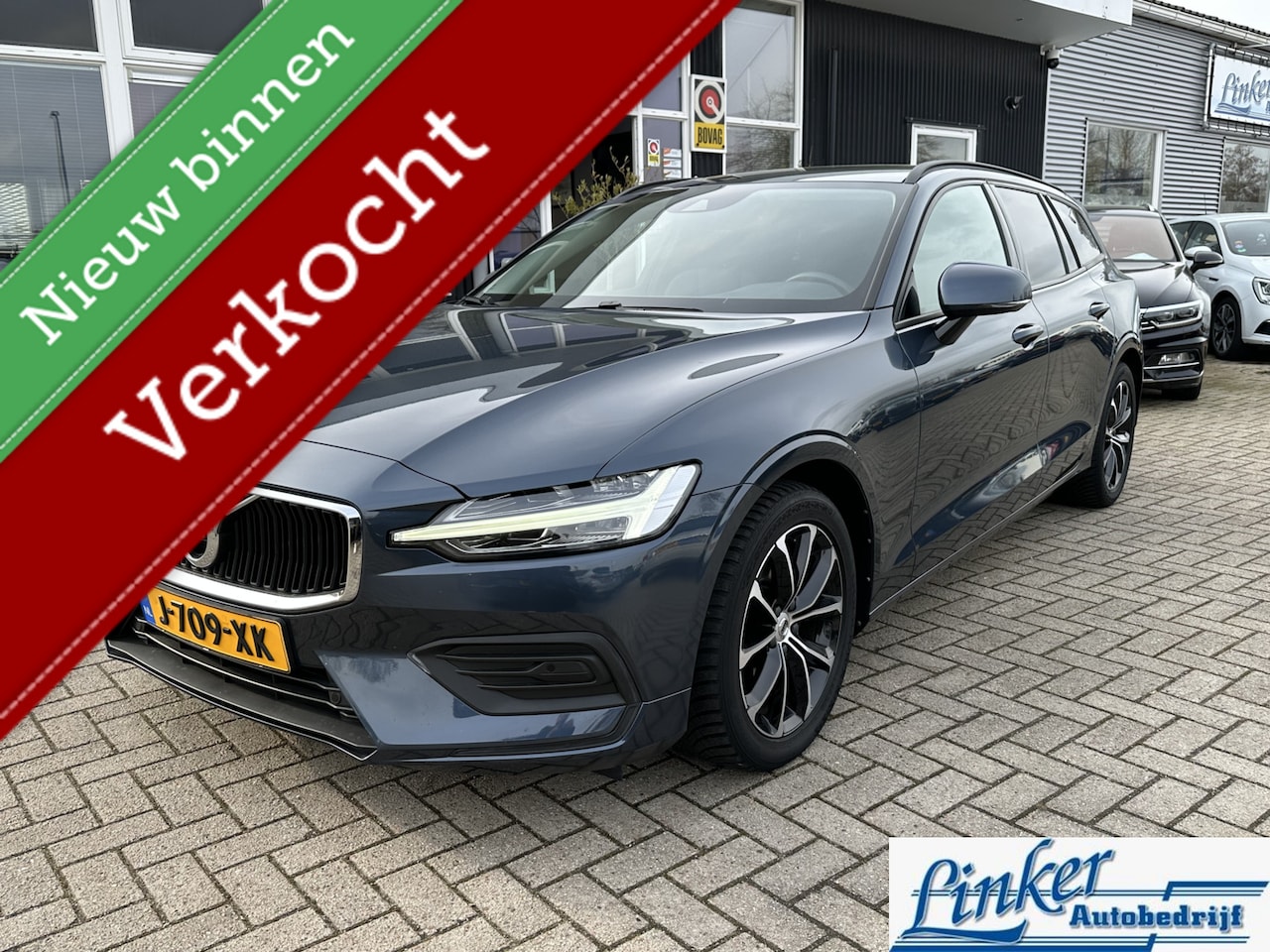 Volvo V60 - 2.0 B3 Momentum Advantage - NL-AUTO TREKH CAMERA CARPLAY - AutoWereld.nl