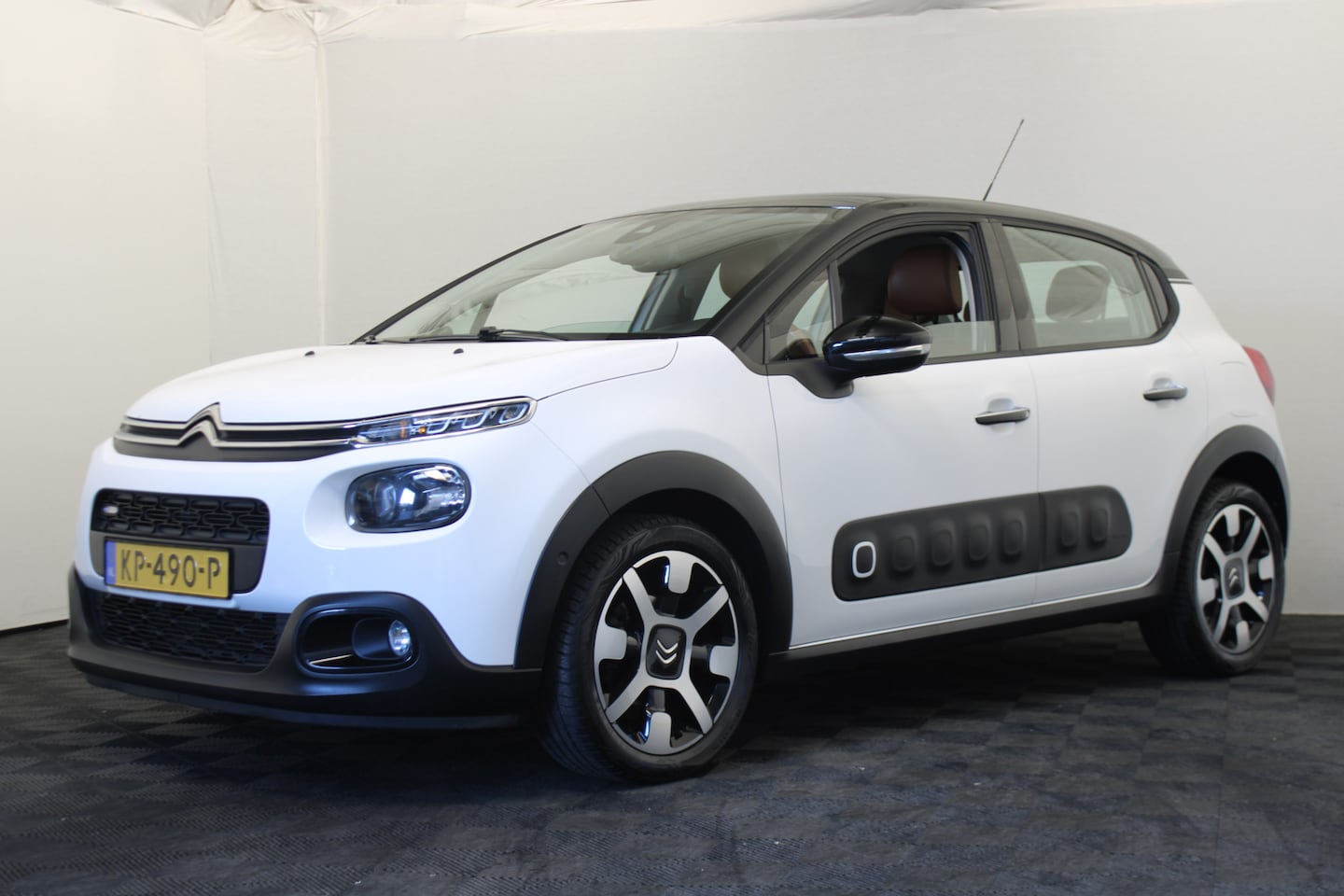 Citroën C3 - 1.2 PureTech S&S Shine |Navi|Camera| - AutoWereld.nl