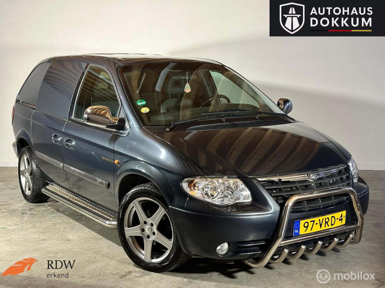 Chrysler Voyager - 2.8 CRD VAN AUT Grijs kenteken Airco/Cruise - AutoWereld.nl