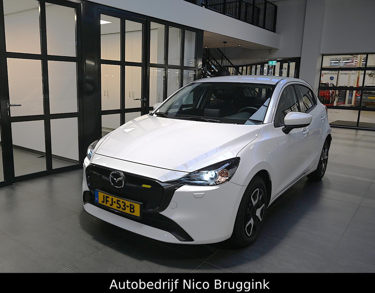 Mazda 2 - SkyActiv-G 75 6MT Centre-Line *BTW auto* *Dealeronderhouden* *All-in prijs* - AutoWereld.nl