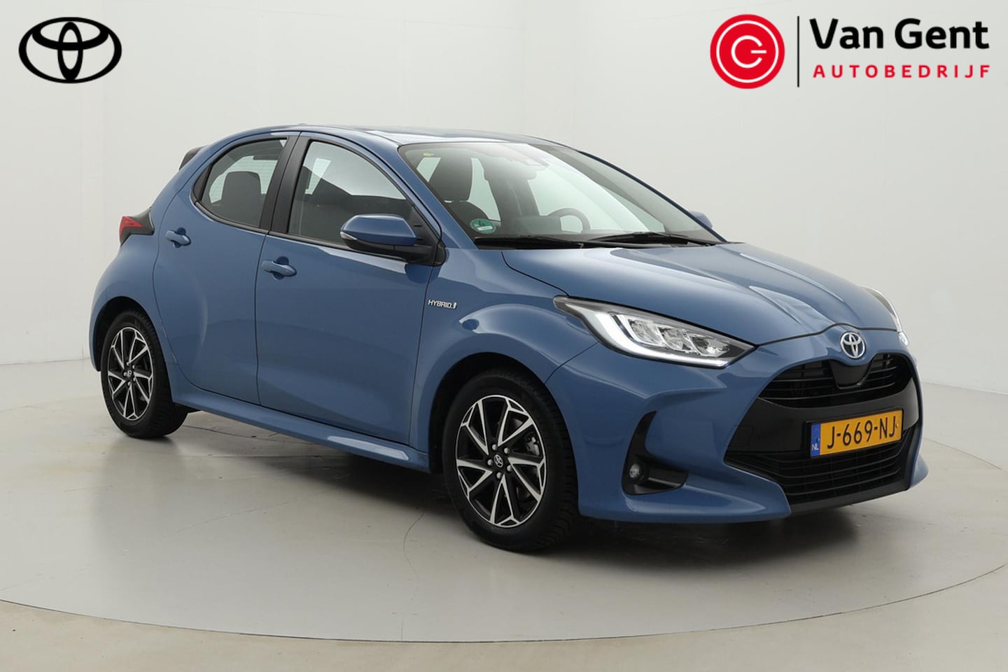 Toyota Yaris - 1.5 Hybrid First Edition | Navigatie | Apple Carplay / Android Auto | Keyless | Adaptive C - AutoWereld.nl
