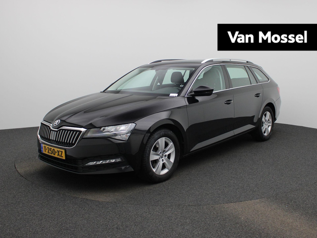 Skoda Superb Combi - 1.5 TSI ACT Business Edition | Automaat | Apple Carplay / Android Auto | Virtual Cockpit | - AutoWereld.nl