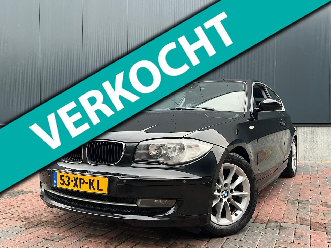 BMW 1-serie - 118i Business Line * Climate * Cruise * Trekhaak * Goed Onderhouden * - AutoWereld.nl