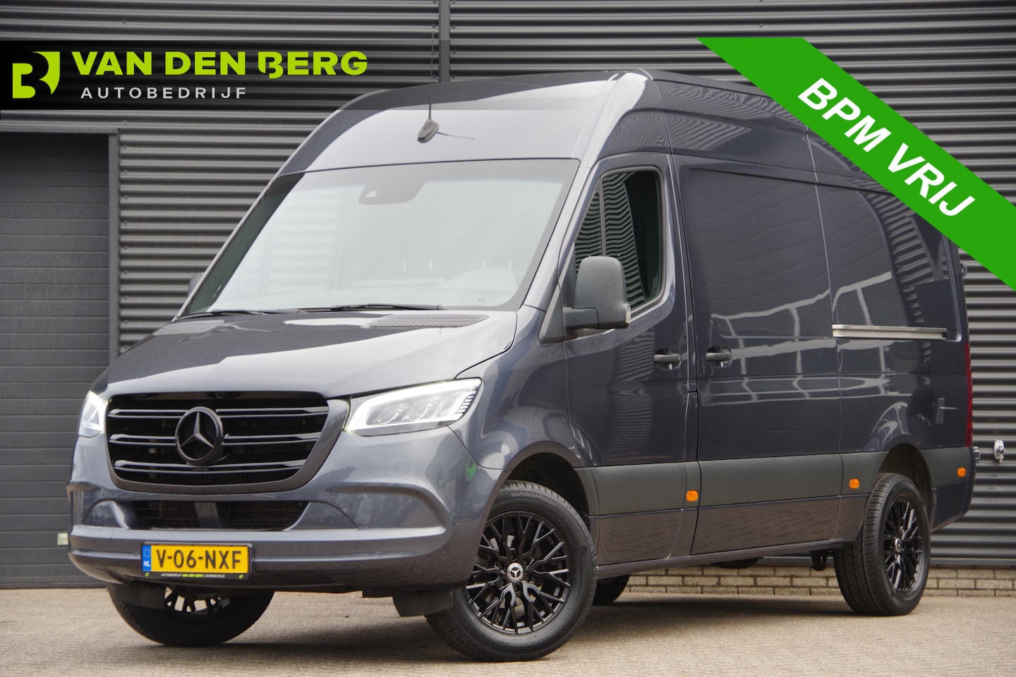 Mercedes-Benz Sprinter - 319 3.0 CDI V6 AUT. LED, 2X SCHUIFDEUR, MBUX 10'', ADAPT. CRUISE, CAMERA, NAVI, CLIMA, STA - AutoWereld.nl