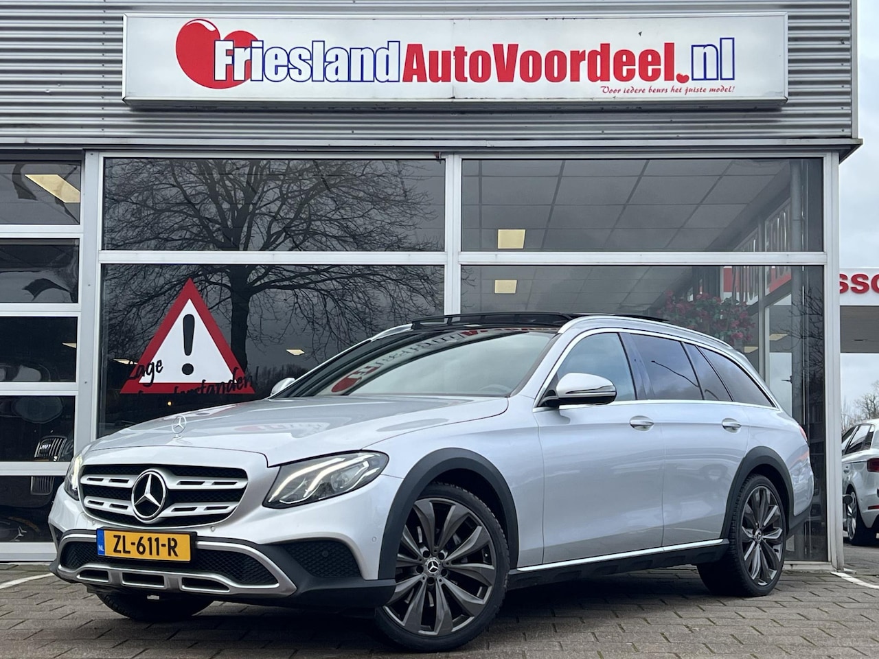 Mercedes-Benz E-klasse All-Terrain - 220 d 4MATIC Business / Pano / Air Matic / Trekhaak / 2019 - AutoWereld.nl