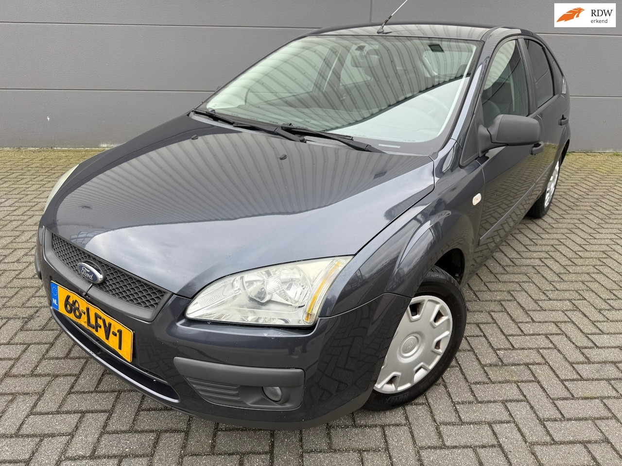 Ford Focus - 1.6-16V Champion*AIRCO*APK*NAP*ELKT-RAAM - AutoWereld.nl