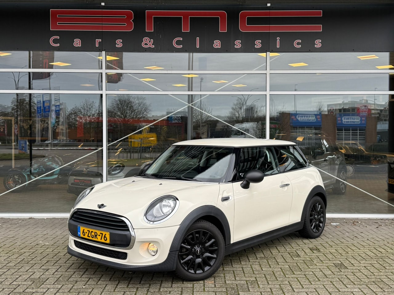 MINI One - Mini 1.2 Navi Airco Cruise - AutoWereld.nl