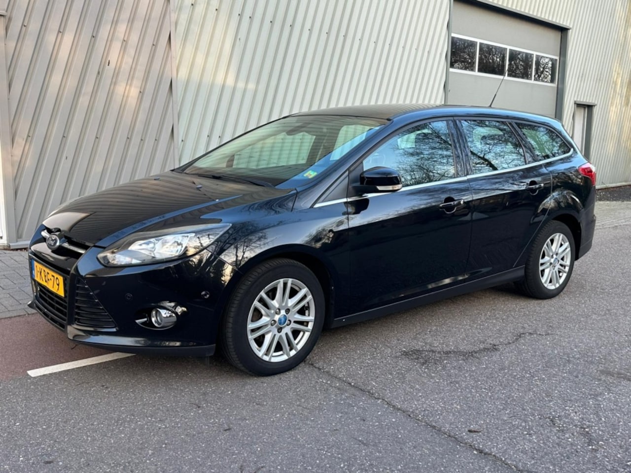 Ford Focus Wagon - 1.6 TDCI ECO. L. Ti. - AutoWereld.nl