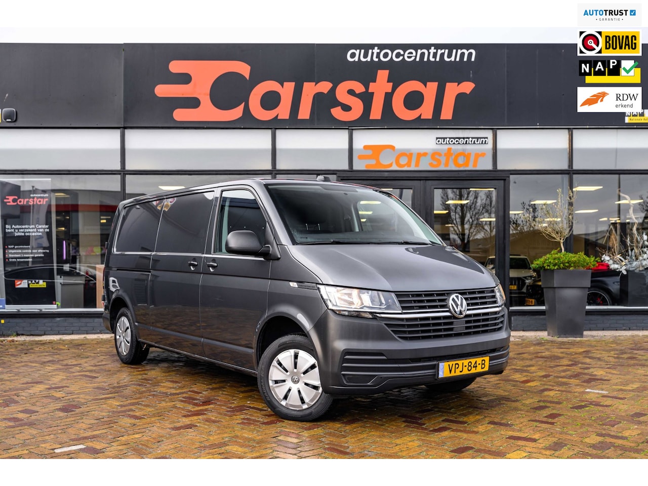 Volkswagen Transporter - 2.0 TDI L2H1 28 Economy Business|Airco|Cruise|PDC - AutoWereld.nl