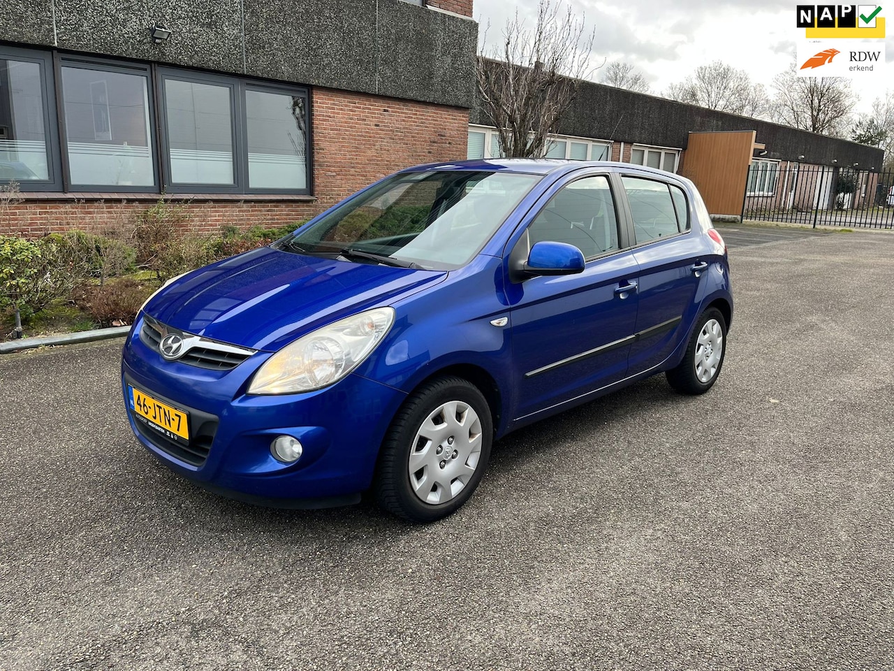 Hyundai i20 - 1.2i DynamicVersion Airco Boekjes N.A.P - AutoWereld.nl