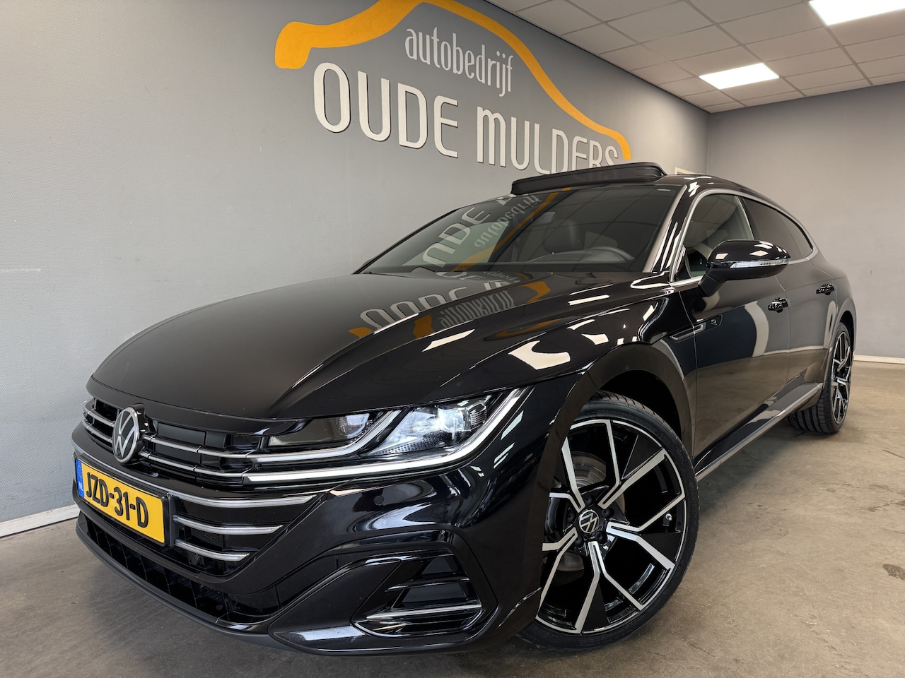 Volkswagen Arteon Shooting Brake - 1.4 R-Line R-Line/Panoramadak/360 Camera/Trekhaak - AutoWereld.nl