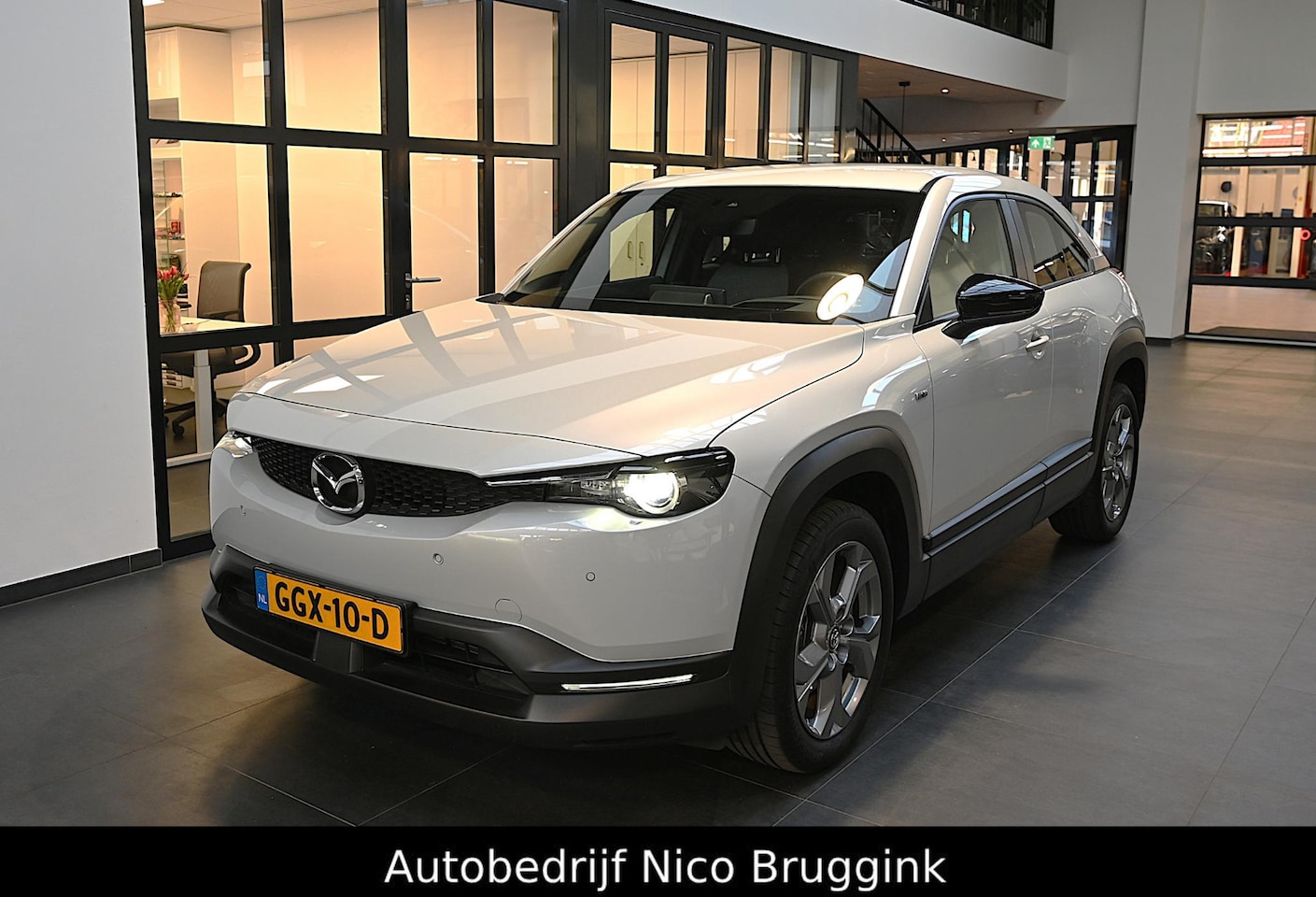 Mazda MX-30 - e-SkyActiv EV 145 Exclusive-line 36 kWh *BTW auto* *All-in prijs* - AutoWereld.nl