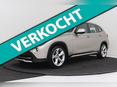 BMW X1 - XDrive20i Business | Trekhaak | Panoramadak | Stoelverwarming | CarPlay | Navigatie | Org