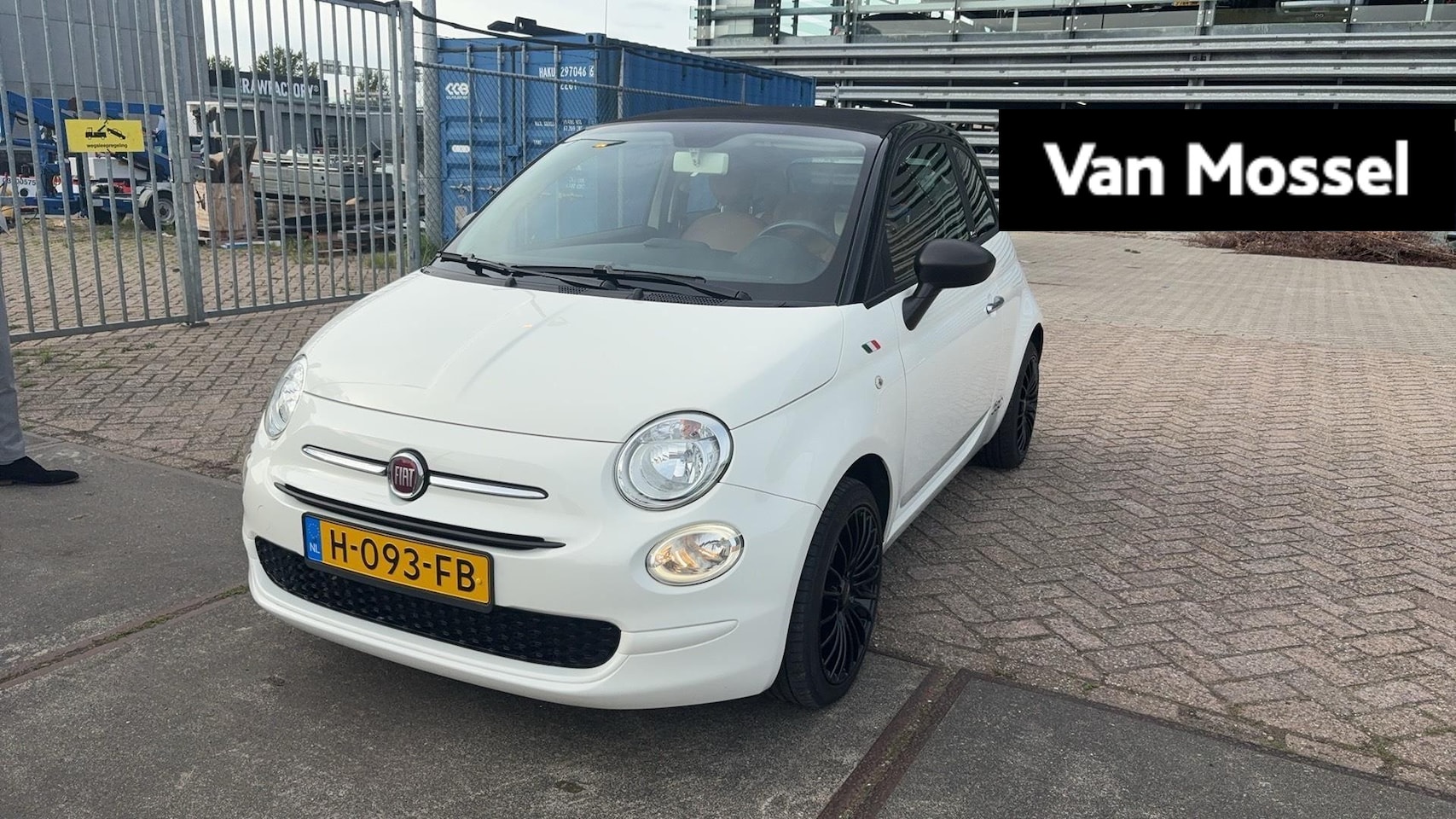 Fiat 500 C - Cabrio 0.9 TwinAir Young | Two-Tone | Speciaal Interieur | Bluetooth | Airco | Lichtmetale - AutoWereld.nl