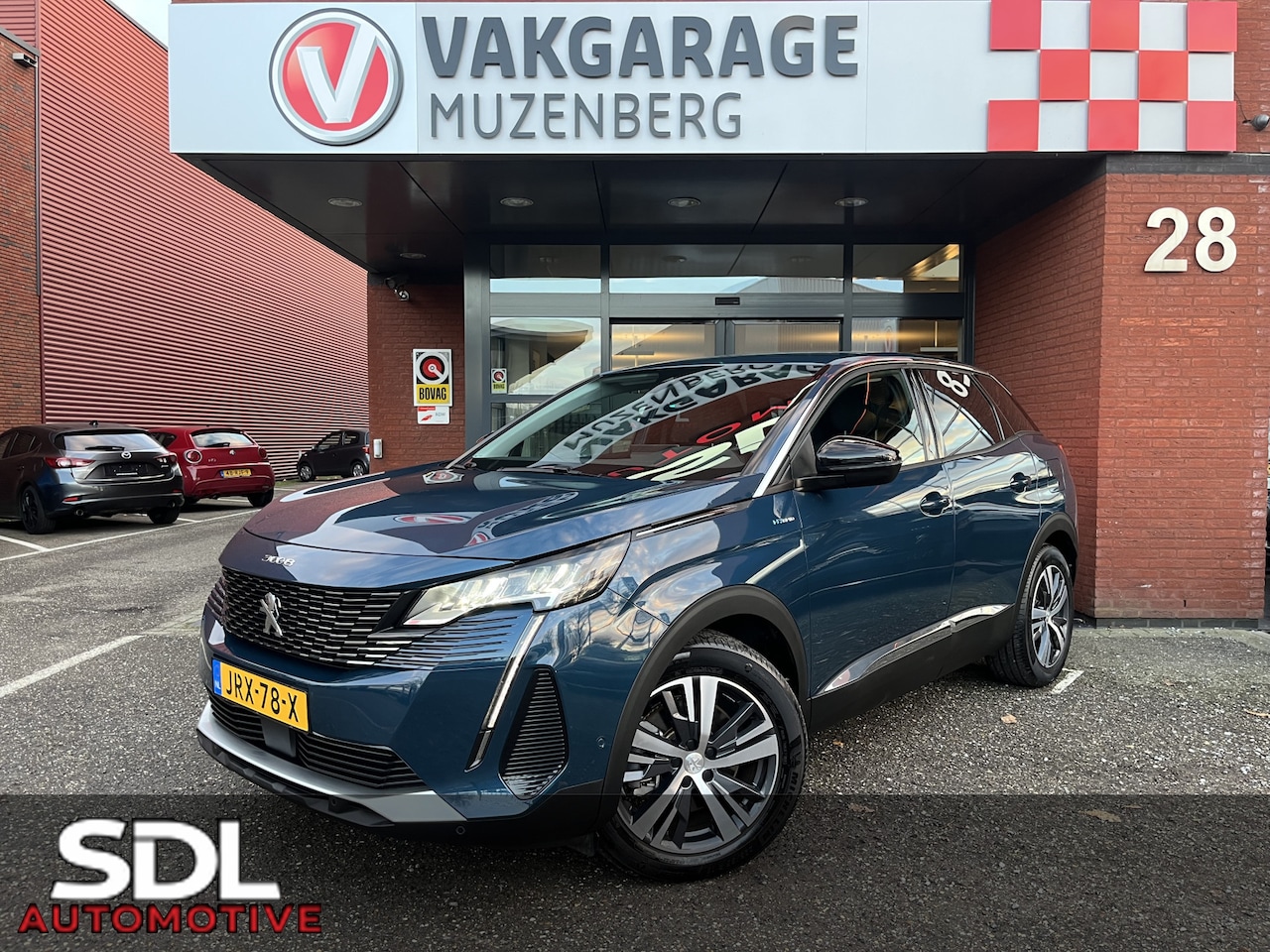 Peugeot 3008 - 1.6 HYbrid 225 Allure 1e EIGENAAR // UNIEK 7500KM!!!! // DODEHOEK // HALF LEDER // CAMERA+ - AutoWereld.nl