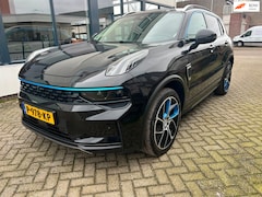 Lynk & Co 01 - 1.5 360 camera apple carplay key less panoramadak