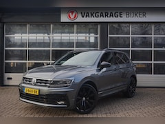 Volkswagen Tiguan - 1.5 TSI ACT Highline Business R Pano/Trekhaak/Camera