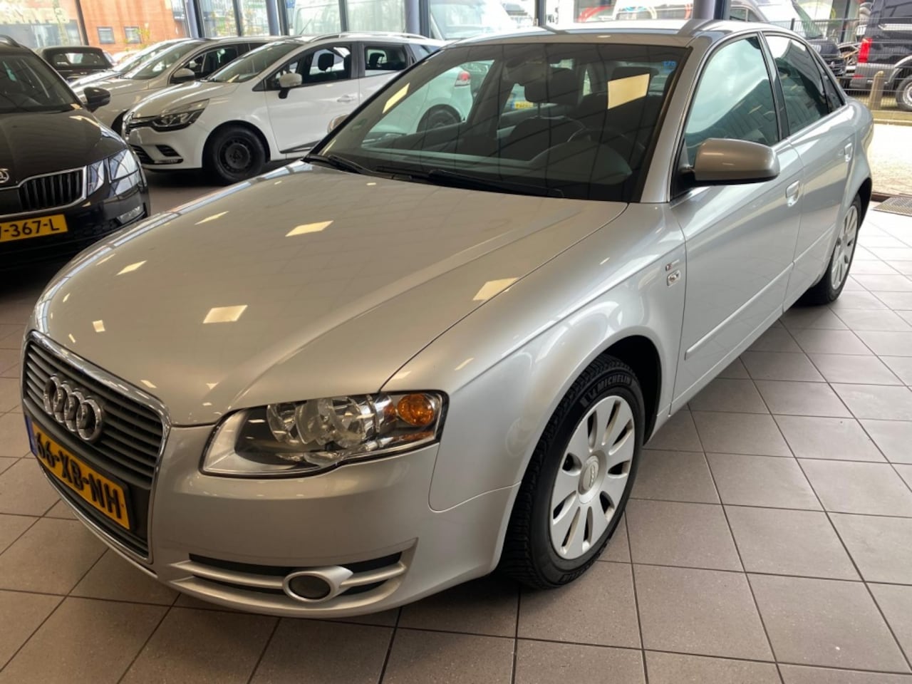 Audi A4 Limousine - 2.0 Advance Climate S-Line NW APK 140 DKM BJ 2007 !!! - AutoWereld.nl