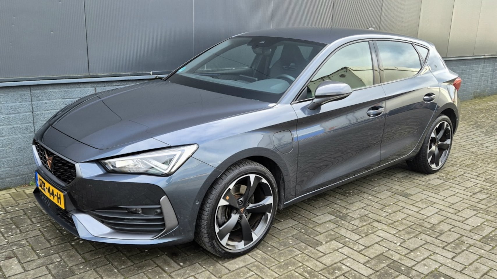 CUPRA Leon - 1.4 e-Hybrid Perf. | Led | Navi | Airco | Stoelverw | Key-less - AutoWereld.nl
