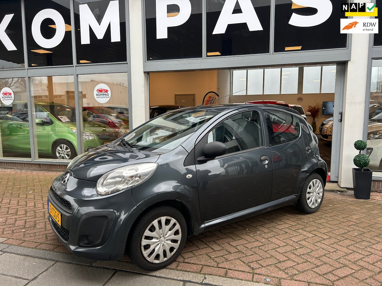 Citroën C1 - 1.0 Attraction |NAP|AIRCO|CARPLAY|ORG.NL|2012|APK - AutoWereld.nl