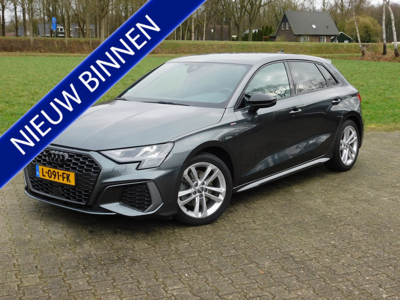 Audi A3 Sportback - 35 TFSI S edition 35 TFSI S edition, Keyless, ACC, Trekhaak, Camera - AutoWereld.nl