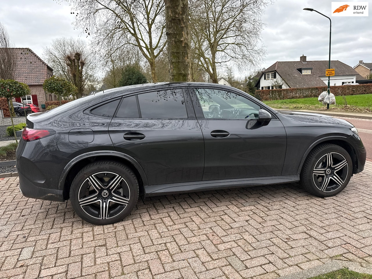 Mercedes-Benz GLC-klasse Coupé - 300e 4MATIC AMG Line 300e 4MATIC AMG Line - AutoWereld.nl
