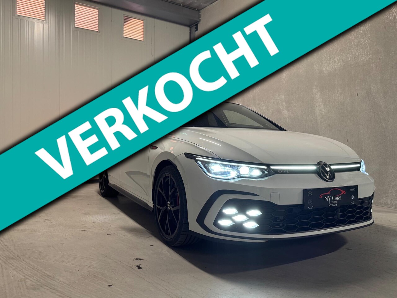 Volkswagen Golf - 8 2.0 TSI GTI Panorama | Matrix | IQ Light | H&K | Head Up - AutoWereld.nl