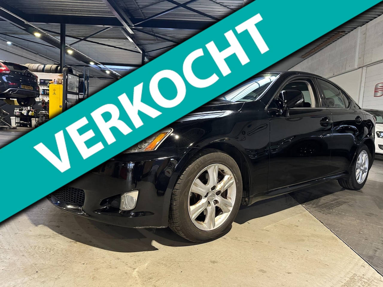 Lexus IS - 250 Business/trekhaak/Dealer onderhouden/Apk nw - AutoWereld.nl