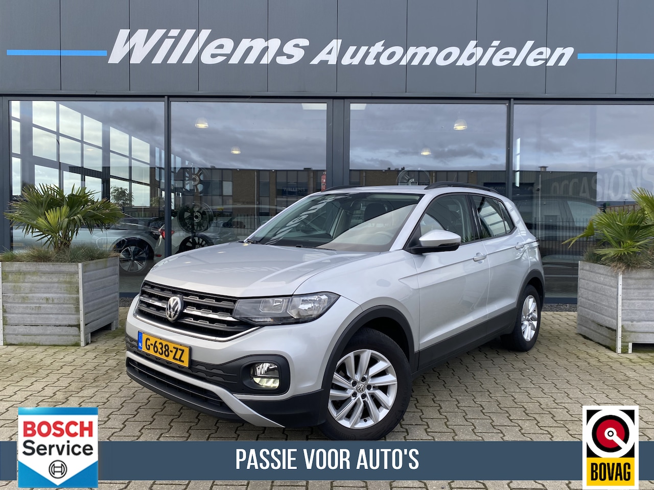 Volkswagen T-Cross - 1.0 TSI Life Navigatie, App Connect , Adaptive Cruiser Control - AutoWereld.nl