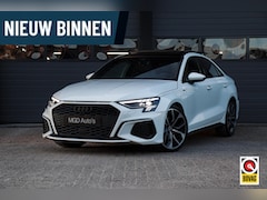 Audi A3 Limousine - 35 TFSI 3x S-Line /LED/PANODAK/SFEERVERL./KEYLESS/STOELVERW./CARPLAY/PDC