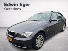 BMW 3-serie - 320i High Executive, Automaat, Schuifdak, Stoelverwarning