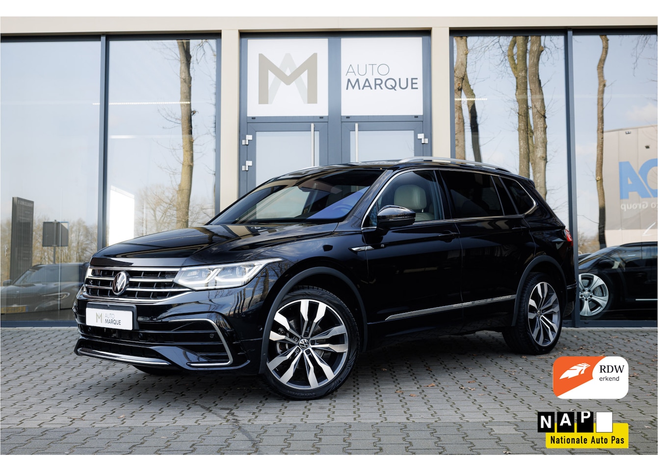 Volkswagen Tiguan Allspace - 7-Persoons 1.5 TSI 150PK DSG Aut. | R-Line Business+ | 20" LM Velgen | Panoramadak | Leder - AutoWereld.nl
