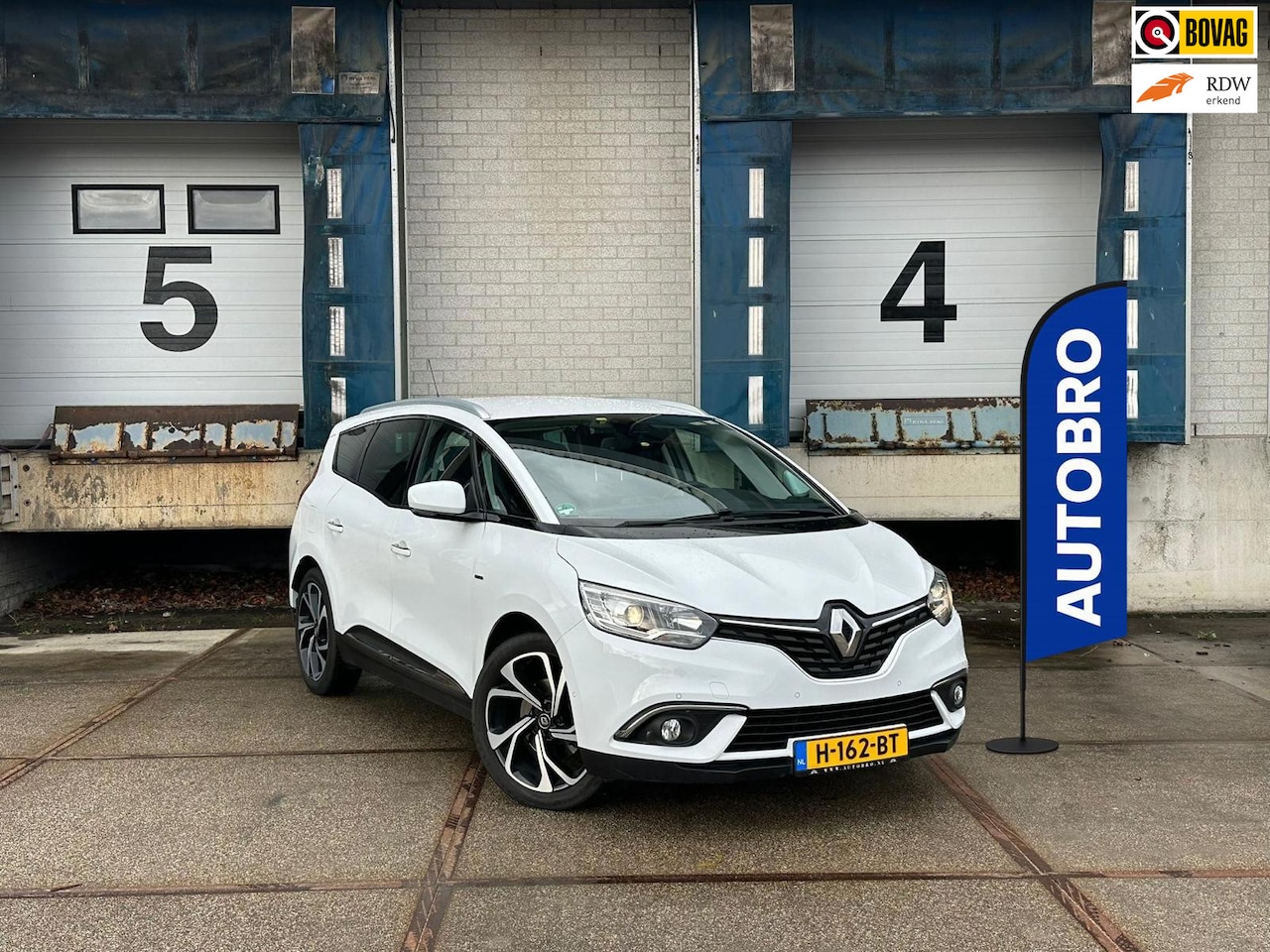 Renault Grand Scénic - 1.2 TCe Bose 7p. 1.2TCe Bose 7p. (Grote Naviatie +Trekhaak+Full Optie) - AutoWereld.nl