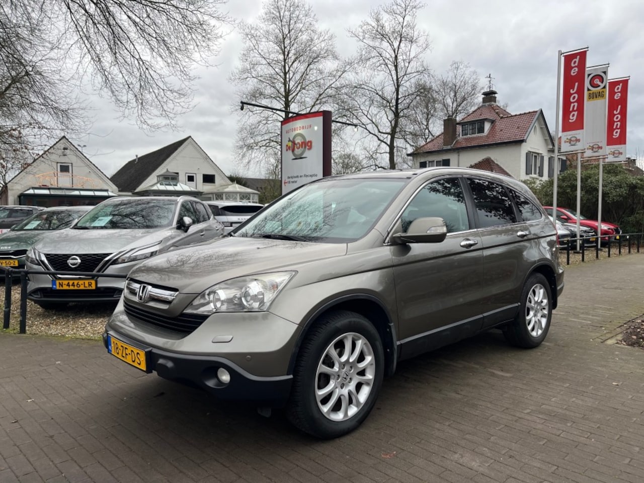Honda CR-V - 2.0I EXECUTIVE 4WD AUTOMAAT 4X4 / LEDER / NAVI / TREKHAAK / CRUISE CTR. / STOELVERW. - AutoWereld.nl