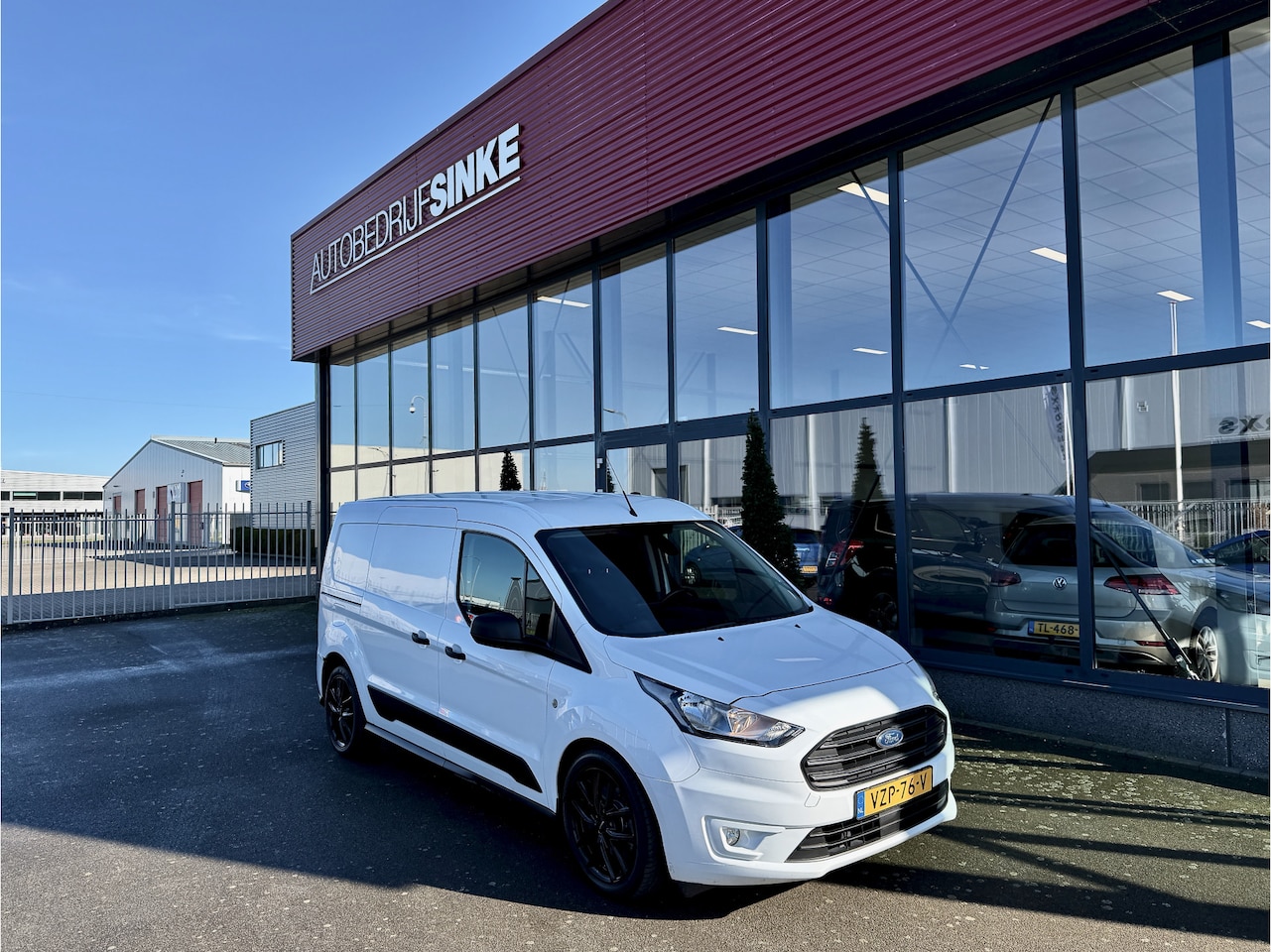 Ford Transit Connect - 1.5 EcoBlue L2 Trend AUTOMAAT NAVI AIRCO CRUISE - AutoWereld.nl