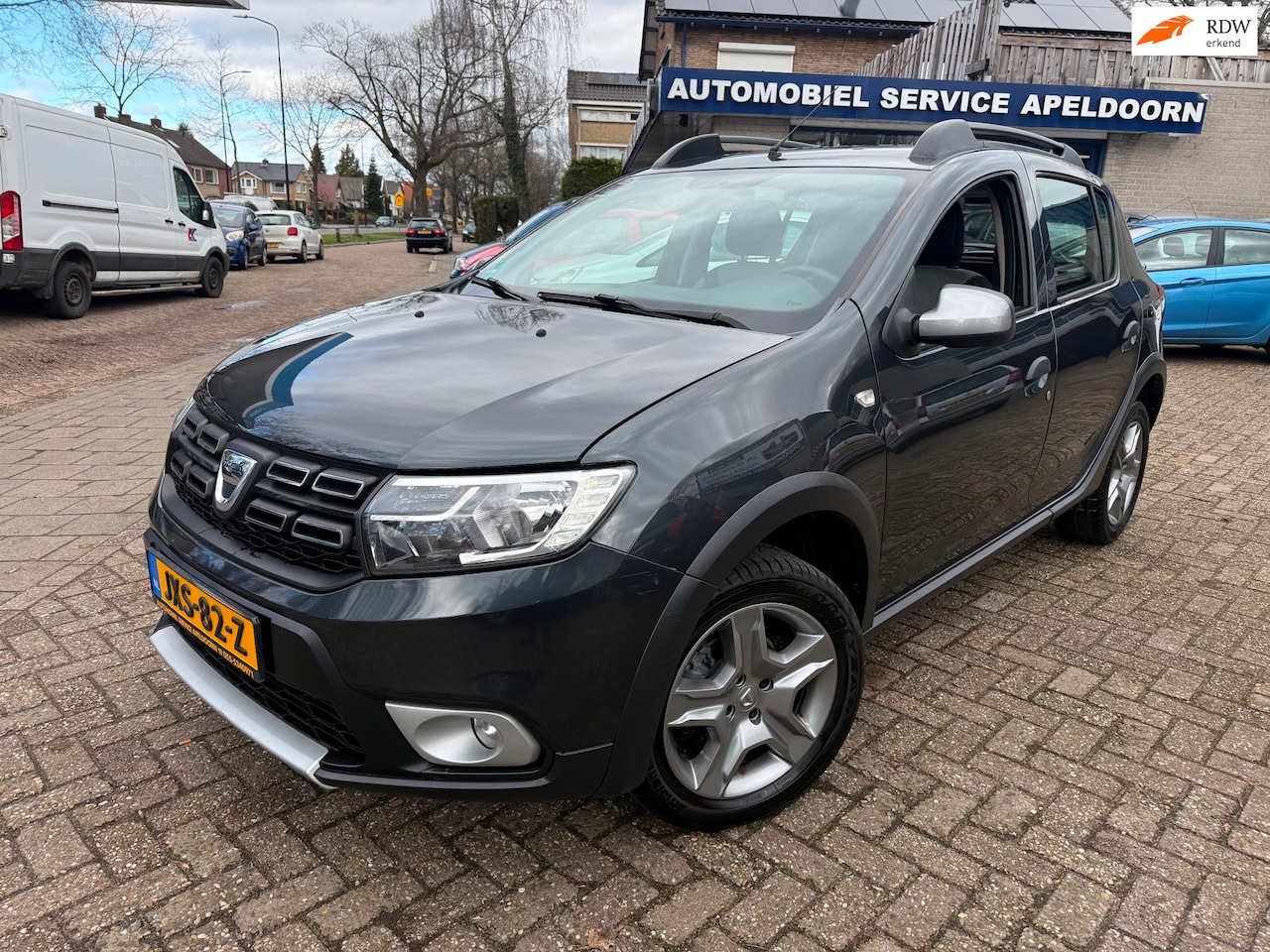 Dacia Sandero Stepway - 0.9 TCe SL *AIRCO*CRUISE*BT AUDIO*ELEKTR. PAKKET*NW. APK* - AutoWereld.nl
