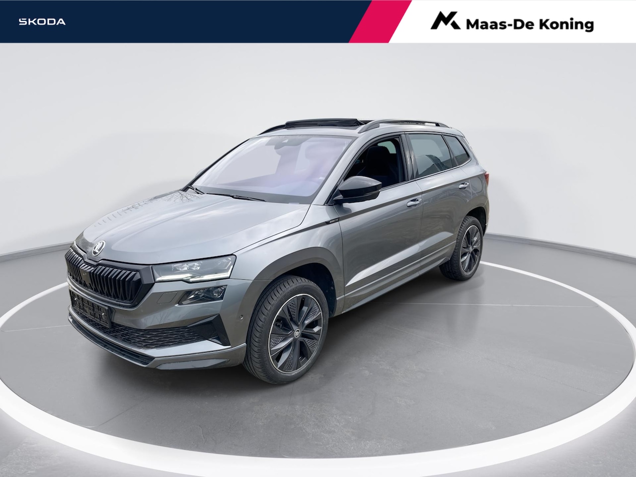 Skoda Karoq - 1.5TSI/150PK ACT Sportline DSG · Panoramadak · 360°Camera + Parkeersensoren · Navigatie · - AutoWereld.nl