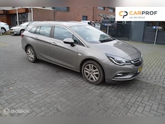 Opel Astra Sports Tourer - 1.6 CDTI Business+ 1 jaar apk