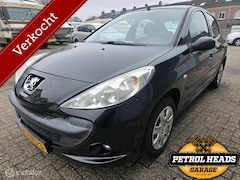 Peugeot 206 - 1.1 XR | 5Deurs | Nwe APK | Airco | Trekhaak