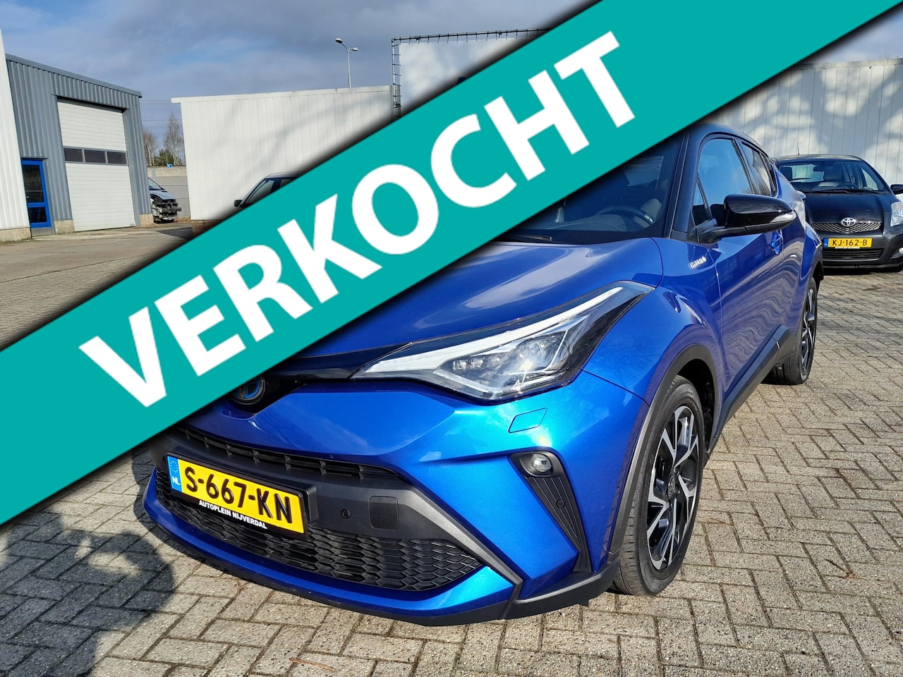 Toyota C-HR - 1.8 Hybrid Bi-Tone mooie complete auto in een mooie kleurcombinatie! - AutoWereld.nl