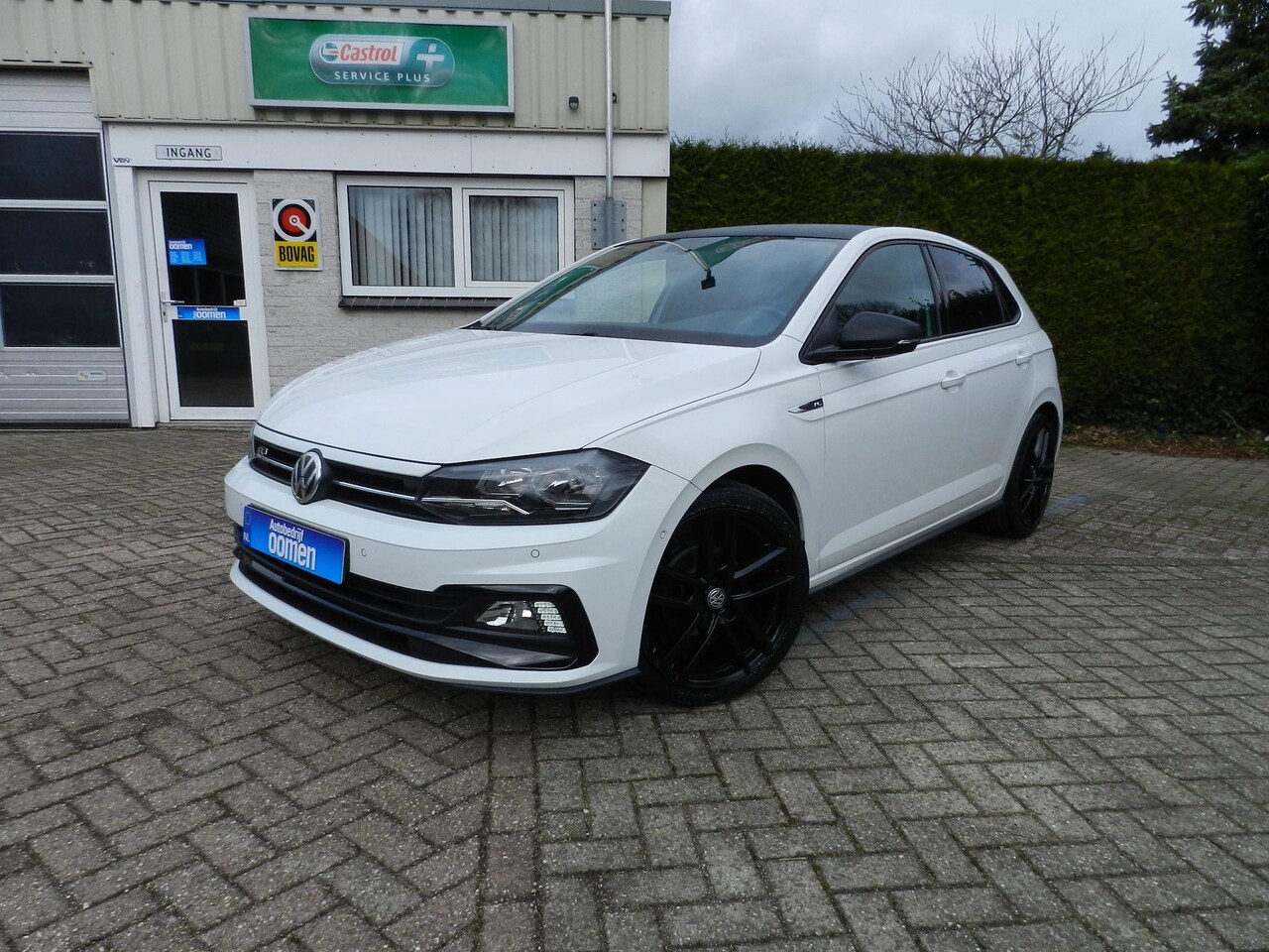 Volkswagen Polo - 1.0 TSI Highline - R-Line - Apple CarPlay - Digital Cockpit - Weinig KM's - 100% Onderhoud - AutoWereld.nl