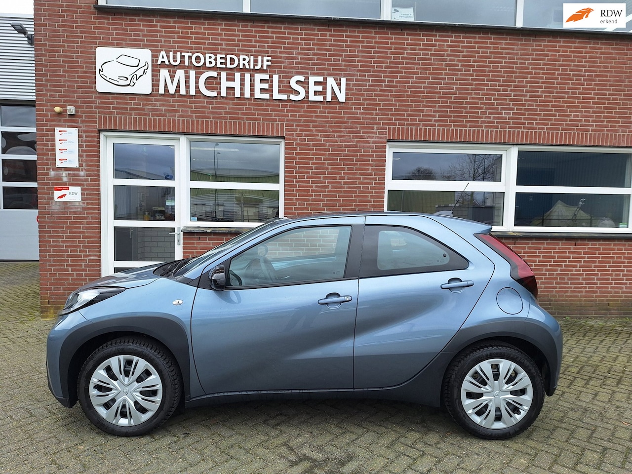 Toyota Aygo X - 1.0 VVT-i MT Play.cruise/camera - AutoWereld.nl