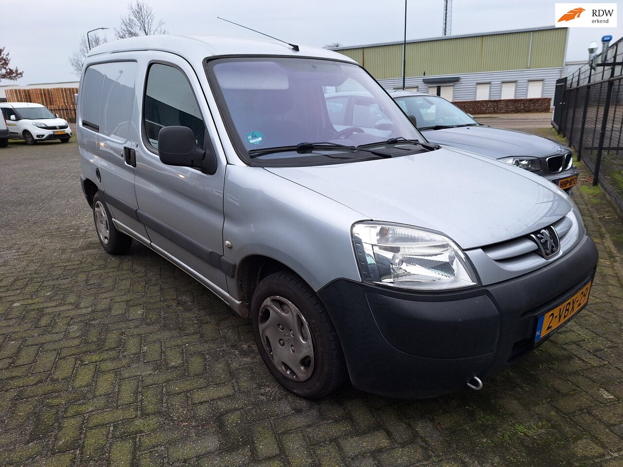 Peugeot Partner - 170C 1.6 HDI 170C 1.6 HDI - AutoWereld.nl