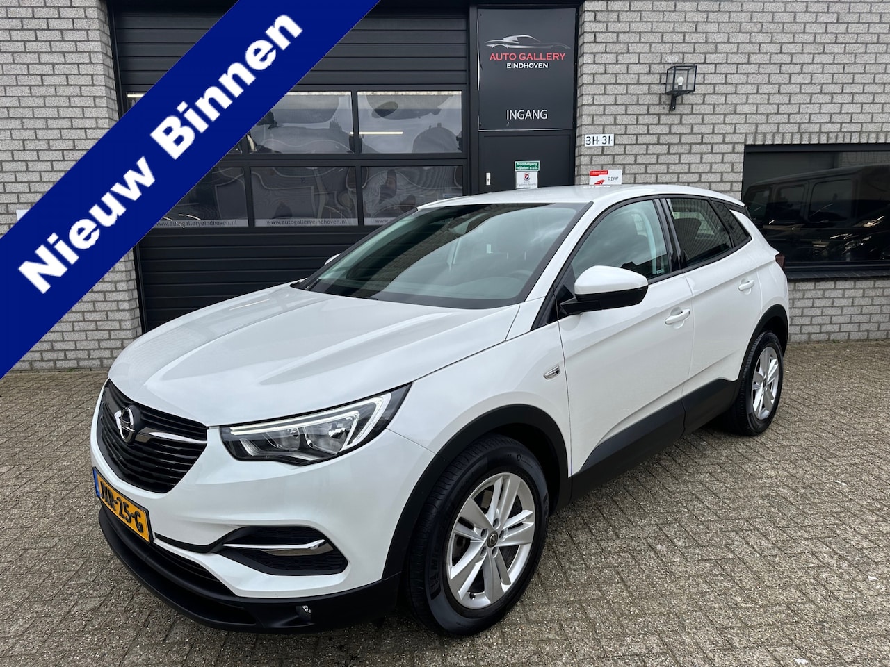 Opel Grandland X - 1.2 Turbo *NAVI*CAR-PLAY*CRUISE-CONTROL*CLIMATE*1ste eign-Dealer-onderhouden* - AutoWereld.nl
