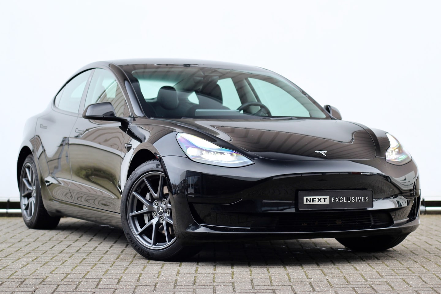 Tesla Model 3 - Standard RWD Plus 60 kWh | BTW | Autopilot | ACC | Blindspot | Stuurwielverwarming - AutoWereld.nl