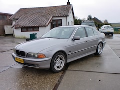 BMW 5-serie - 2.5 I 523 AIRCO CRUISE GRIJS 4 ELEKRAME /SP L.M.V