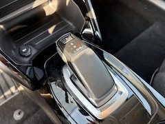 Peugeot e-208 - EV Active 50 kWh | Cruise Control | Climate Control | Parkeerhulp | Apple Carplay/Android