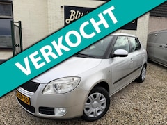 Skoda Fabia - 1.4-16V Ambiente 5Deurs | Airco | Cruise Control | Compleet Onderhoud