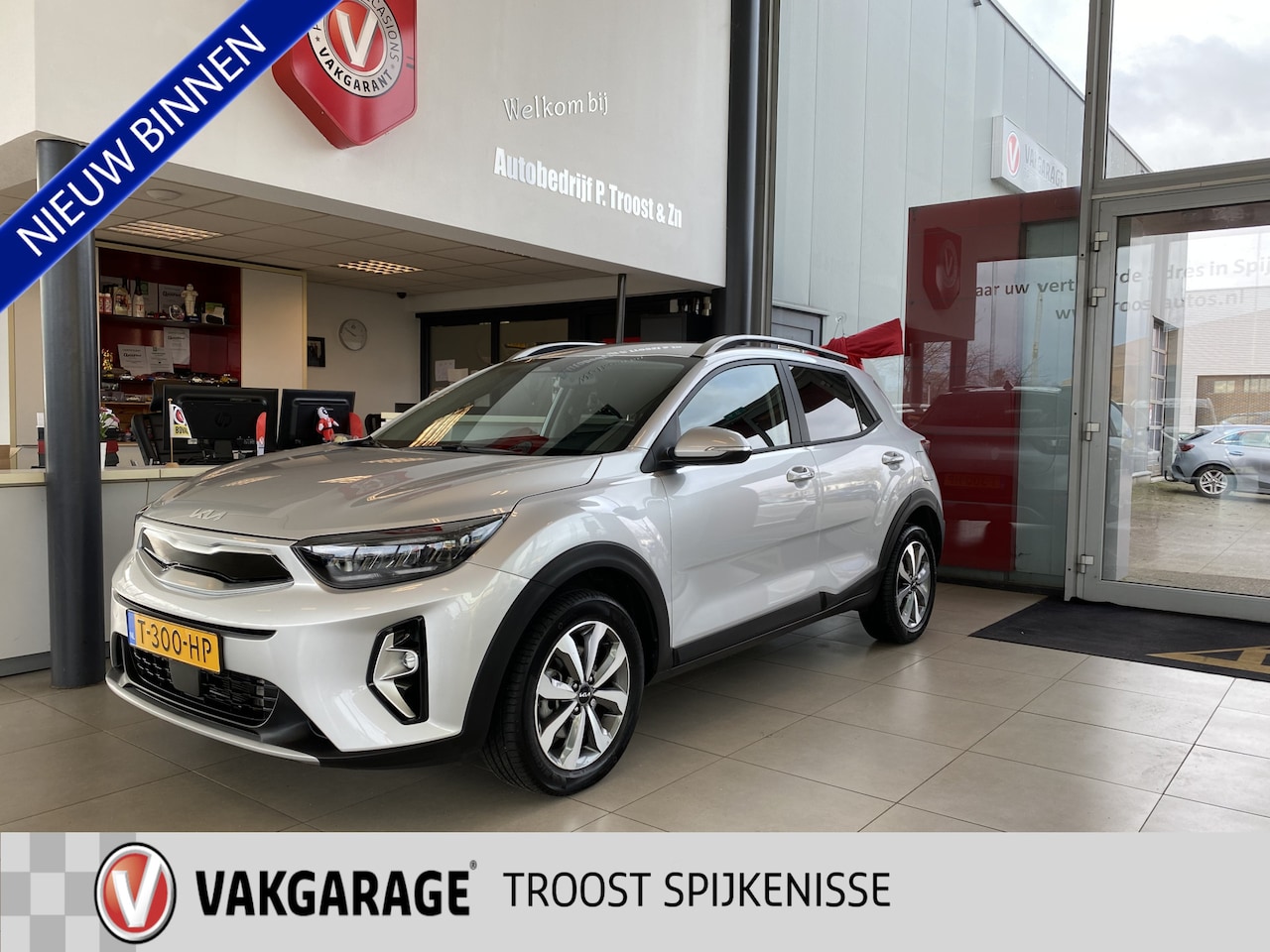 Kia Stonic - 1.0 T-GDi MHEV DynamicPlusLine 1.0 T-GDi MHEV DynamicPlusLine,Navigatie,Achteruitrijcamera,Spraakbediening,Keyless,Climat - AutoWereld.nl